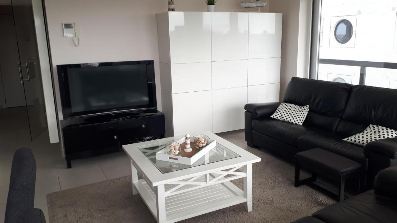 Sailors Beach VI Villa Jalina Verwarmd Zwembad In Het Hoogseizoen นิวว์ปอร์ท ภายนอก รูปภาพ